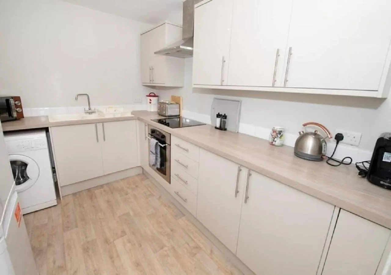 Pelican-Stylish 2-Bed Apartment Close To Beach & Town Scarborough