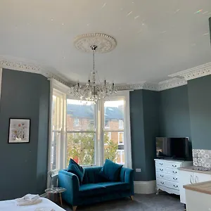 Apartment Westbourne, Scarborough